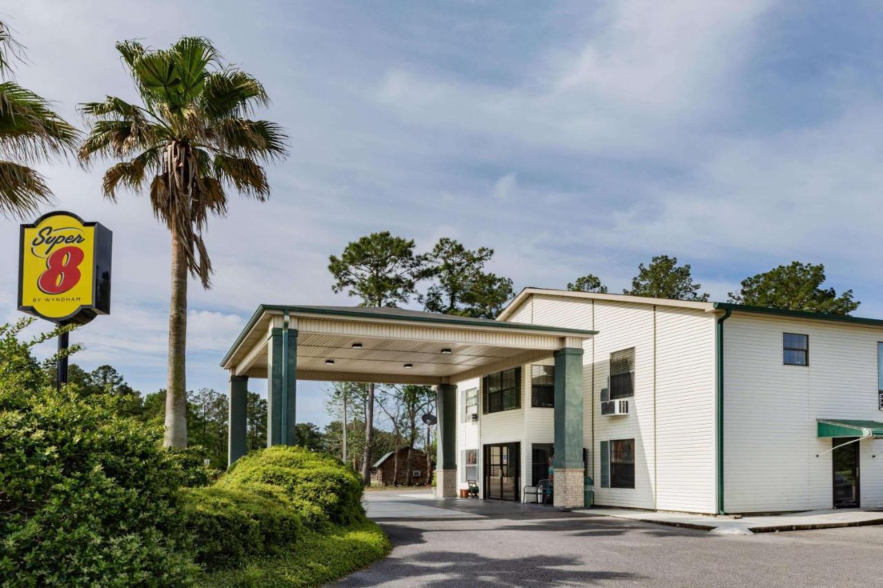 Super 8 By Wyndham Kinder/Coushatta Near Casino Exterior photo